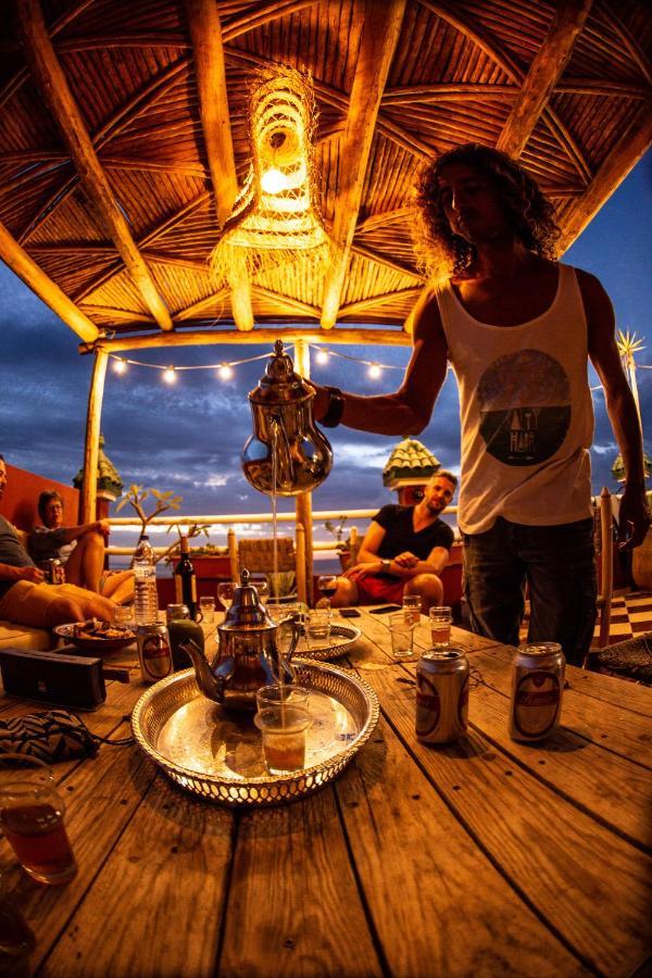Bed and Breakfast Sunshine Surf Morocco à Tamraght Extérieur photo